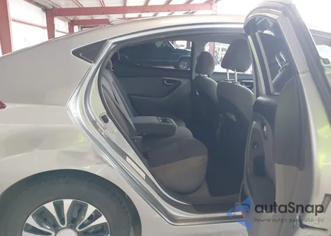 2016 Hyundai Elantra Se z USA, uszkodzony, nr VIN 5NPDH4AE1GH700148